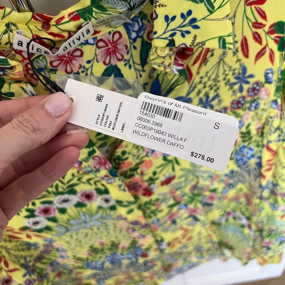 NWT! Alice and Olivia Blouse - Picture 6 of 7